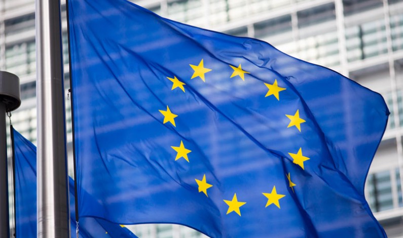 Google w Europie nie ma lekko. Parlament chce podzielić najpopularniejszą wyszukiwarkę