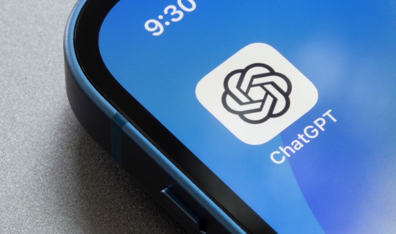 Aplikacja ChatGPT na iOS już dostępna w Polsce