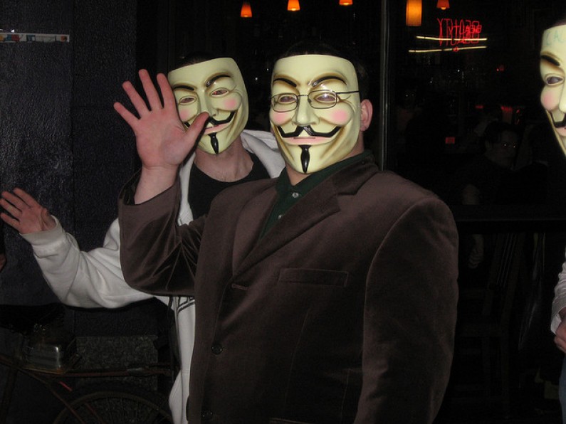 Anonimowi znowu w natarciu: potężny cyberatak