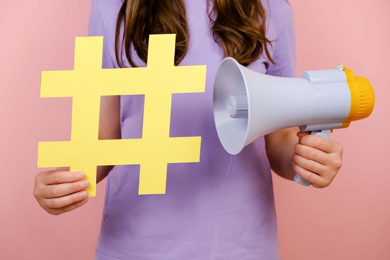 Hashtagi na TikToku – czy mogą zwiększyć zasięg?