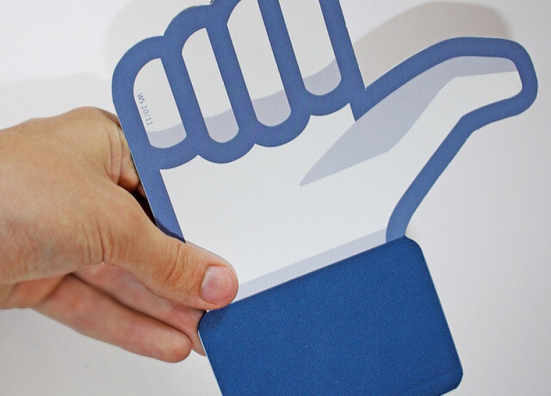 Znika facebookowy kciuk w górę!