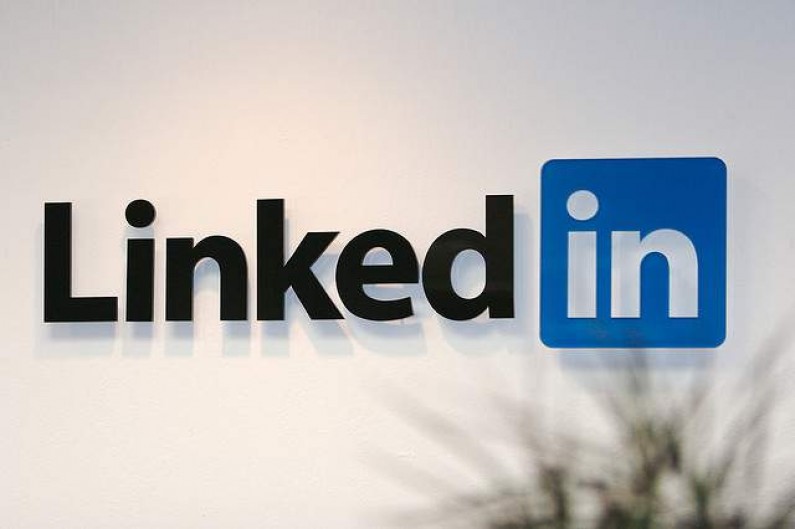 LinkedIn wypada w oczach inwestorów znacznie korzystniej niż Facebook