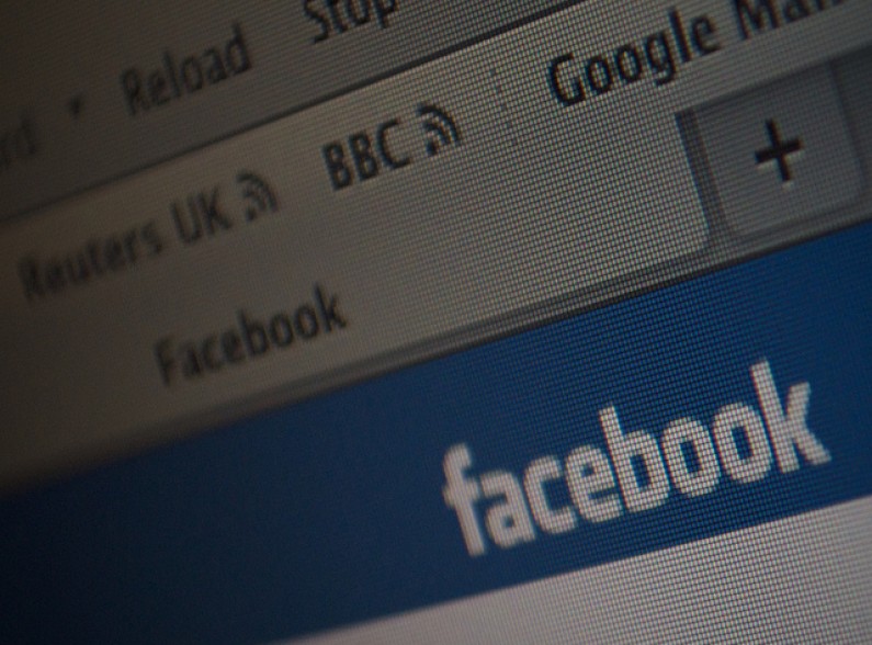 Facebook zmienia zasady zarządzania danymi użytkowników
