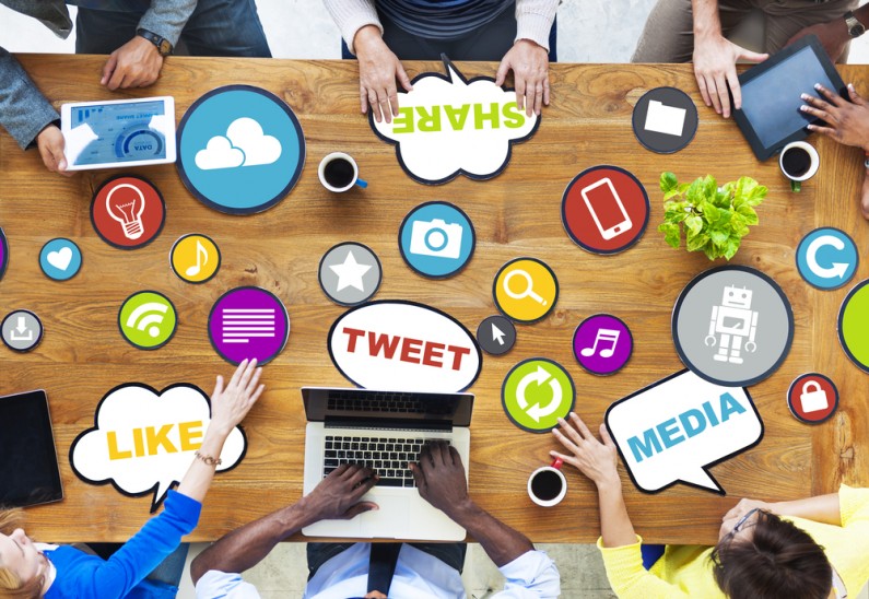 Media społecznościowe i strategia społecznościowych rozwiązań CRM