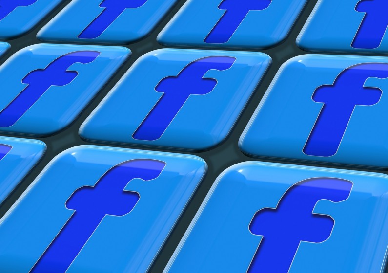 Facebook oznacza nieprawdziwe treści. To koniec manipulacji w social media?