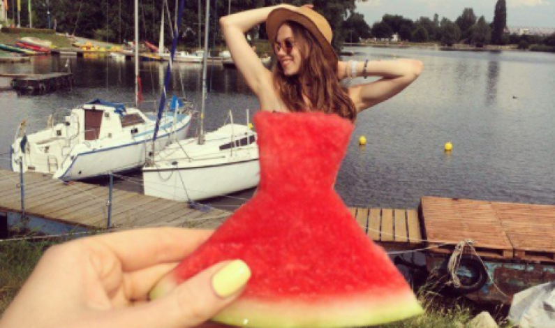 #Watermelondress – fotograficzny trend, który podbija Instagrama