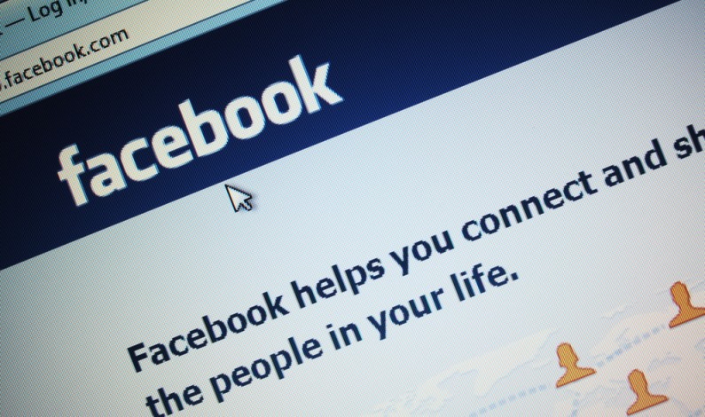 Facebook wykorzystuje sztuczną inteligencję do tłumaczenia postów