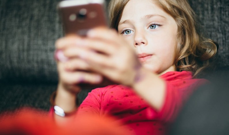 Urządzenia mobilne bardziej atrakcyjne dla dzieci niż słodycze
