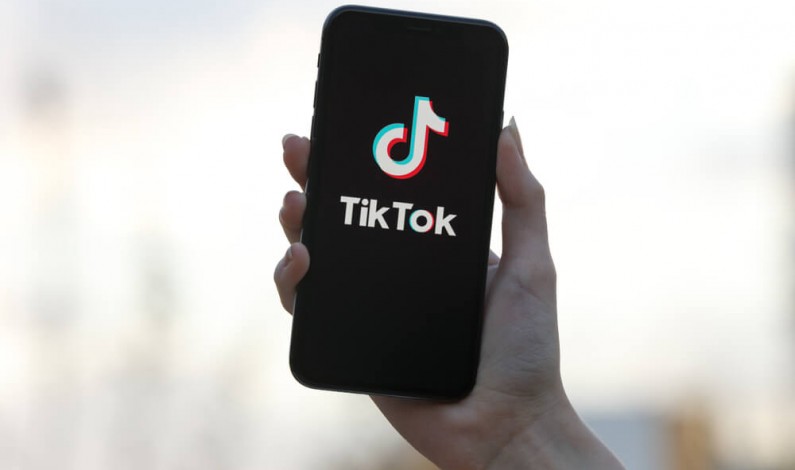 TikTok zamienia filmy swoich użytkowników w reklamy?