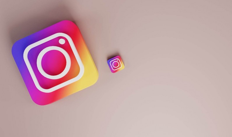 Instagram dodaje automatyczne napisy do filmów