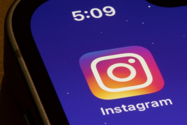 Instagram pozwoli przypiąć post i przeorganizować siatkę zdjęć na profilu