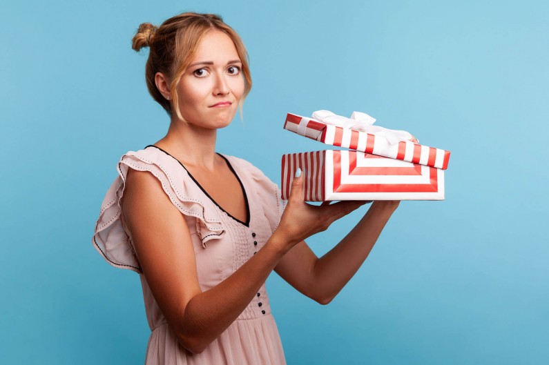 Nietrafione prezenty – wszystko co musisz wiedzieć o zwrotach towarów