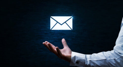 e-mail marketing symbol