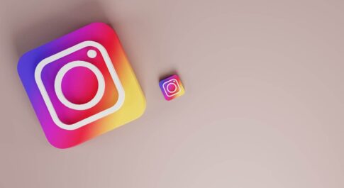 Mała i duża ikona Instagrama.