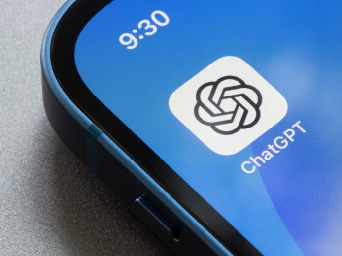 Aplikacja ChatGPT na iOS już dostępna w Polsce 
